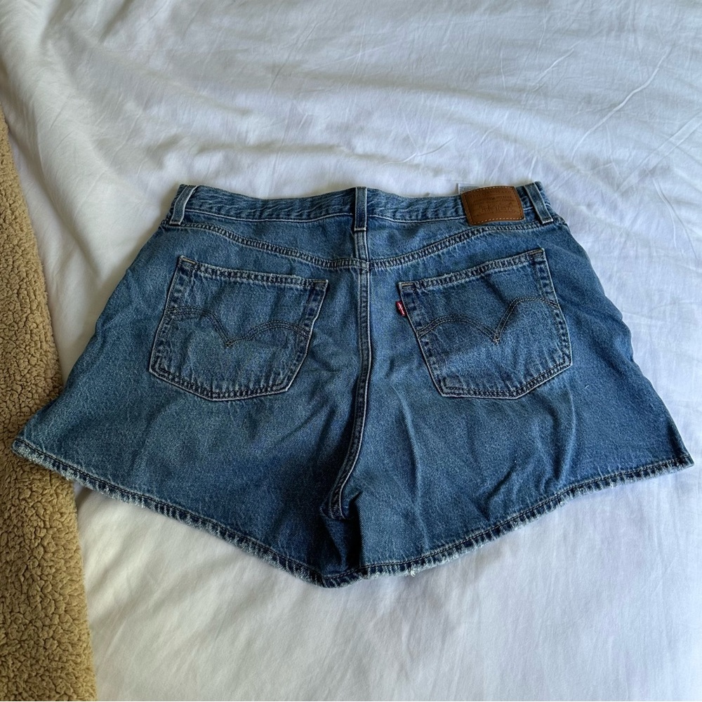 Levi’s High Loose Short